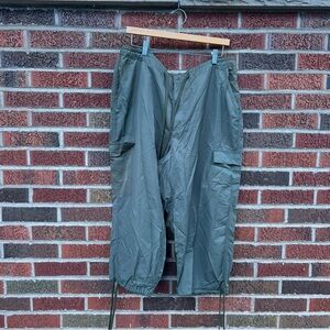 Avenue Olive Green Cargo Capri Utility Outdoors Drawstring Pants